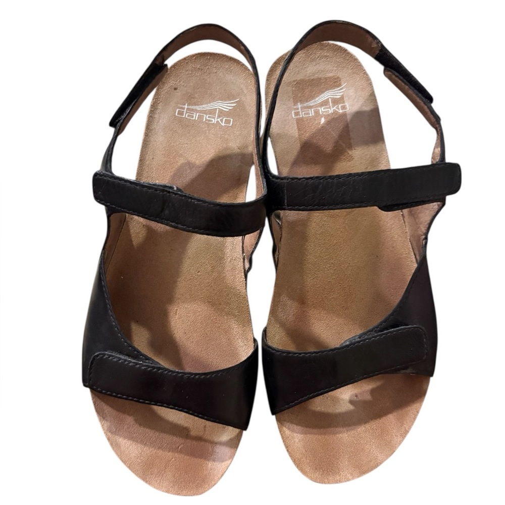 DANSKO Ronda Waxy Burnished Black Strappy sandal EU39 Gently worn condition.